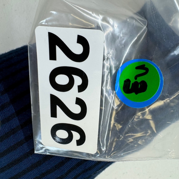 Women's APT. 9 Top XS Blue Black Striped - Picture 6 of 6